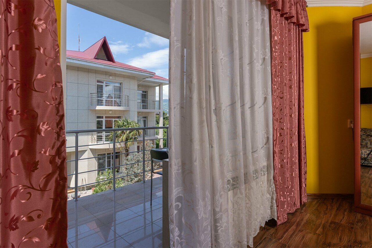 Гостиница Отдых у Александра Геленджик-12