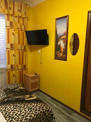 Гостиница Отдых у Александра Геленджик Стандарт с террасой-11