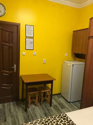 Гостиница Отдых у Александра Геленджик Стандарт с террасой-9