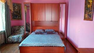 Гостиница Отдых у Александра Геленджик Стандарт с террасой 2+2-8