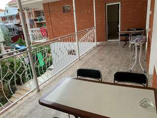 Гостиница Отдых у Александра Геленджик Стандарт с террасой 2+2-5