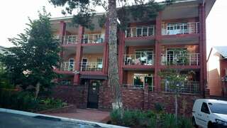 Гостиница Отдых у Александра Геленджик Полулюкс с балконом 2+2-13