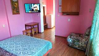 Гостиница Отдых у Александра Геленджик Стандарт с террасой 2+2-9